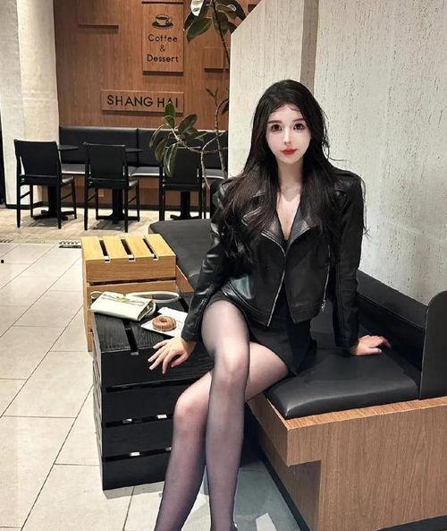 mm高跟丝袜长腿美女,MM高跟美女生动演绎时尚风采