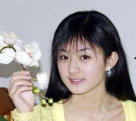 明星未成名照片,揭秘明星成名前的青涩瞬间